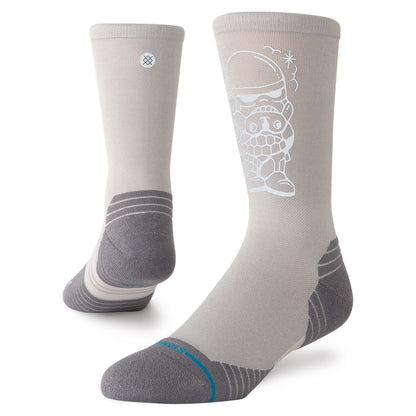 GREY,M